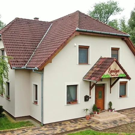 Apartamento égerliget Harkány